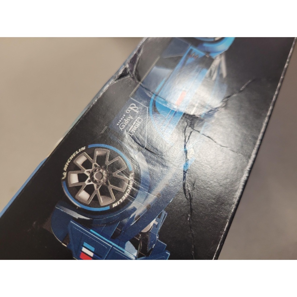 LEGO SPEED CHAMPIONS #77253 BUGATTI VISION GRAN TURISMO 284 PIECES AGES 9 + NIB - Picture 4 of 4